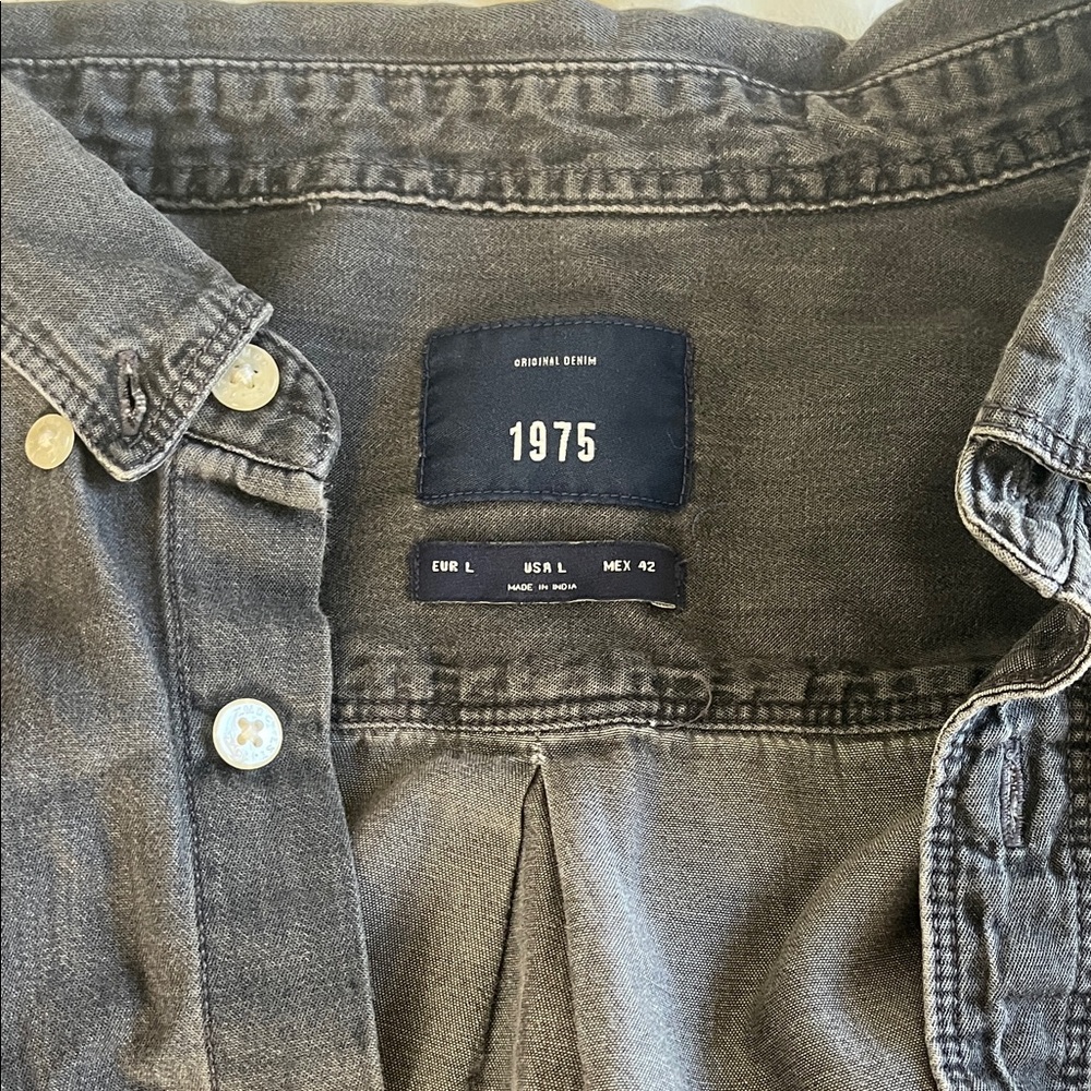 Zara Gray Casual Button Down Shirt